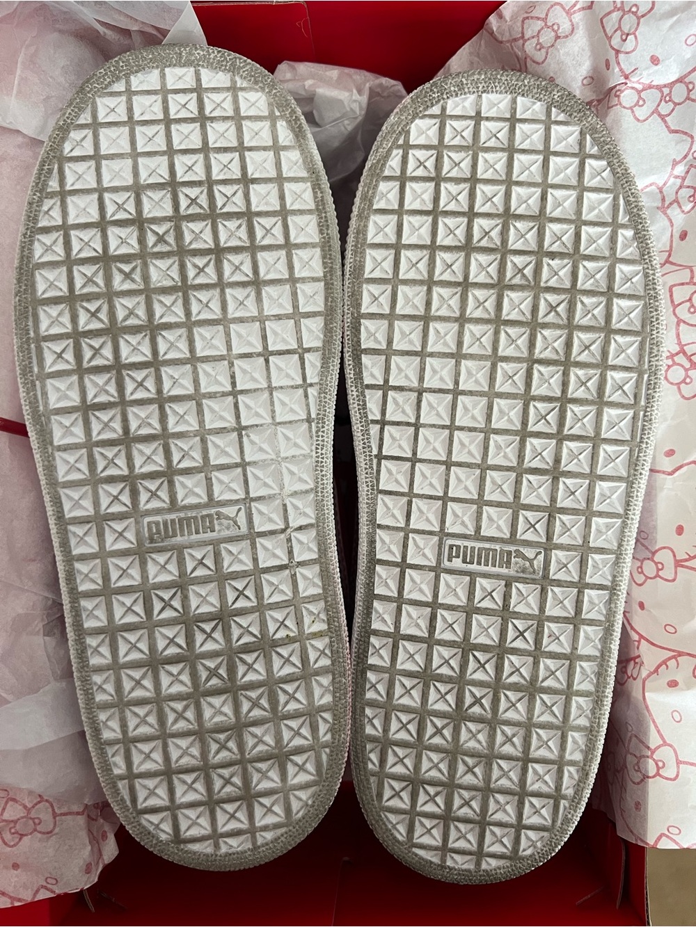 Hello Kitty x Puma Suede XL Red Bow (7.5, Women’s) - Picture 10 of 10
